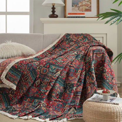 Verschleißfester Sofabezug mit Jacquard-Ethno-Quaste