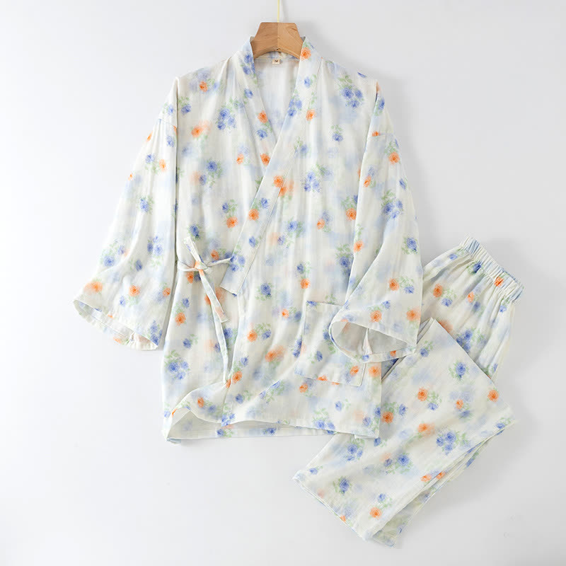 Japanischer Pyjama aus Baumwollgaze mit Rosenmuster