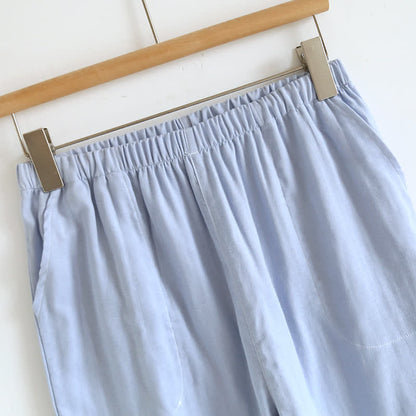 Einfarbiger Pyjama aus Baumwolle mit Rüschen