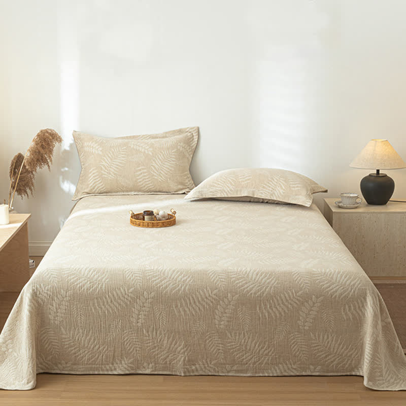 Beige Tagesdecke aus Baumwollleinen mit botanischer Struktur