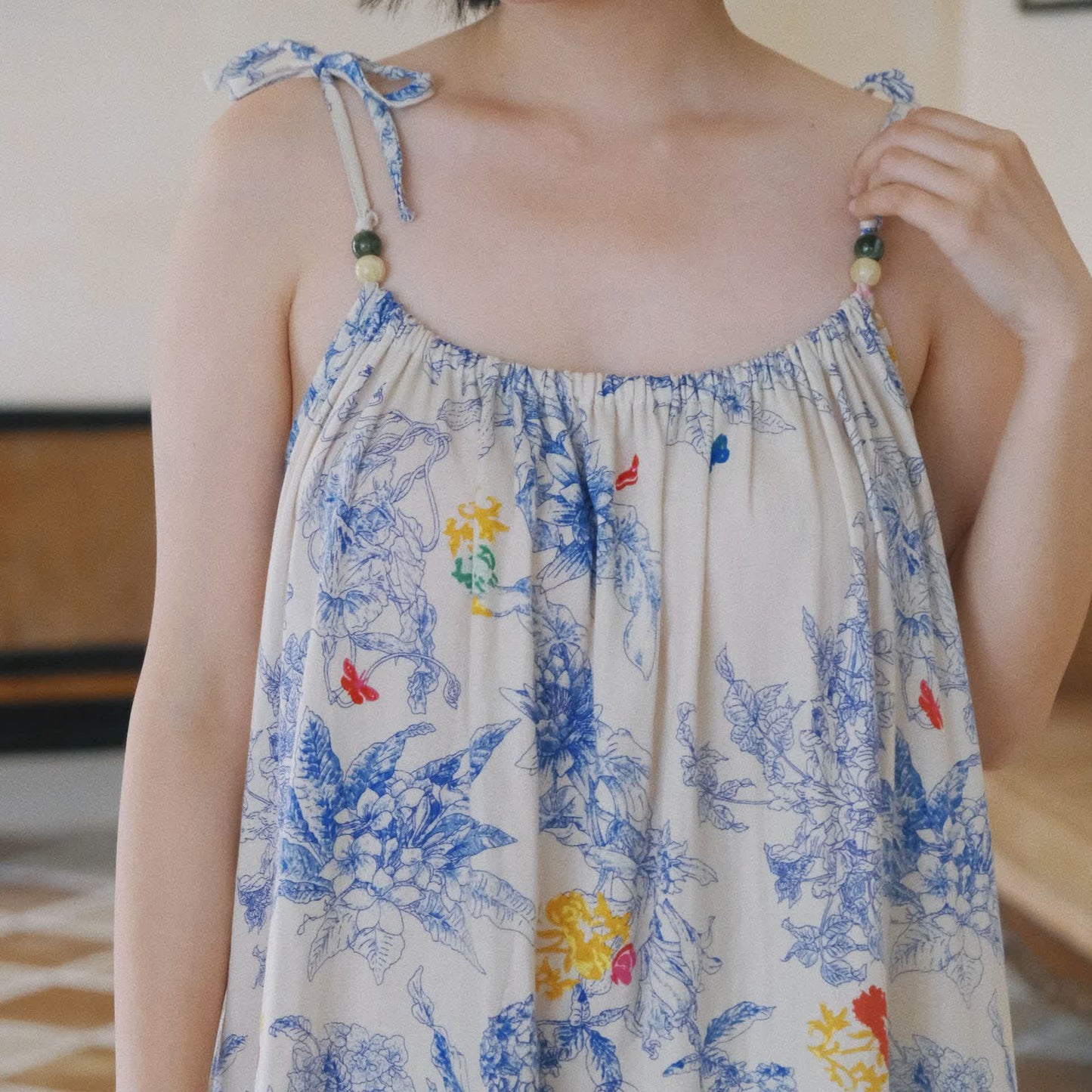 Blaues Camisole-Nachthemd aus Baumwolle mit Blumenmuster