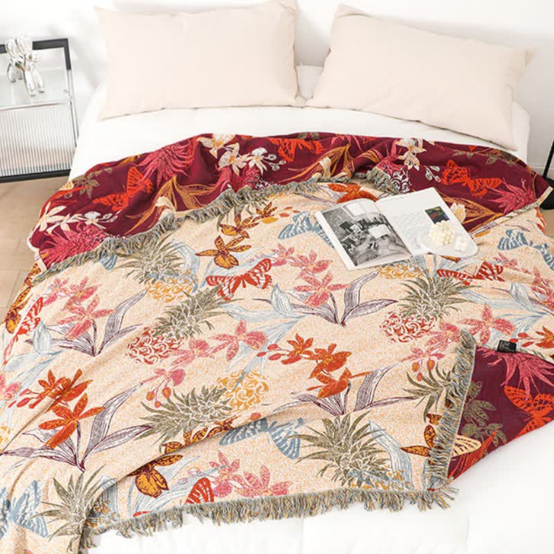 Steppdecke aus natürlicher Baumwolle mit Ananas-Blumen und Schmetterlingen