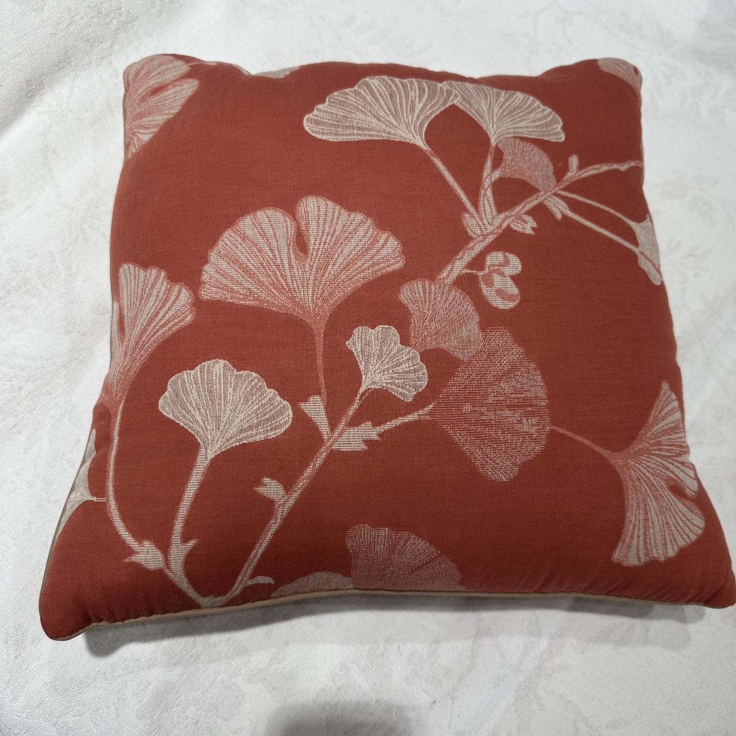 Rustikales Ginkgoblatt-Akzentkissen - image 3