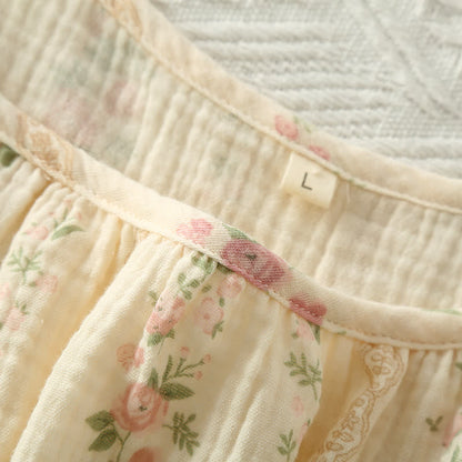 Camisole-Pyjama aus Baumwollgaze mit Blumenmuster und Streifen - image 5