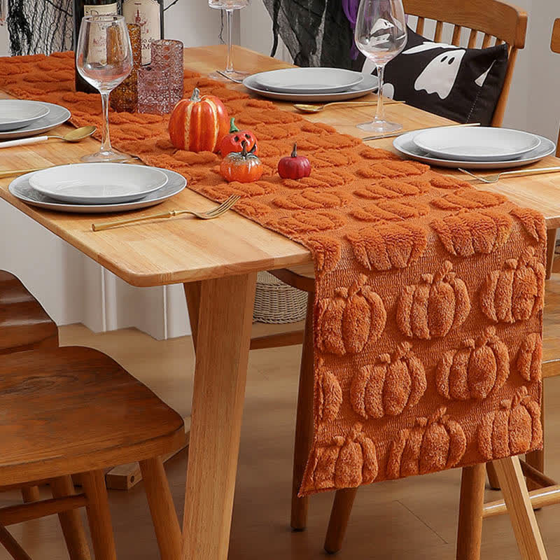 Gesteppter 3D-Tischläufer mit Halloween-Kürbis - image 9