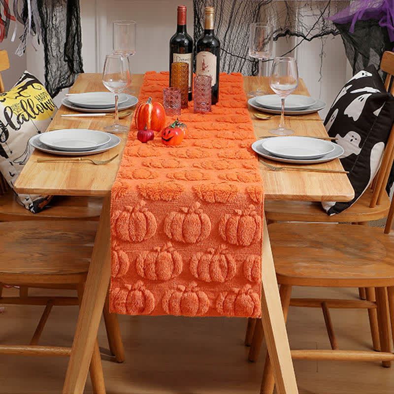Gesteppter 3D-Tischläufer mit Halloween-Kürbis - image 3