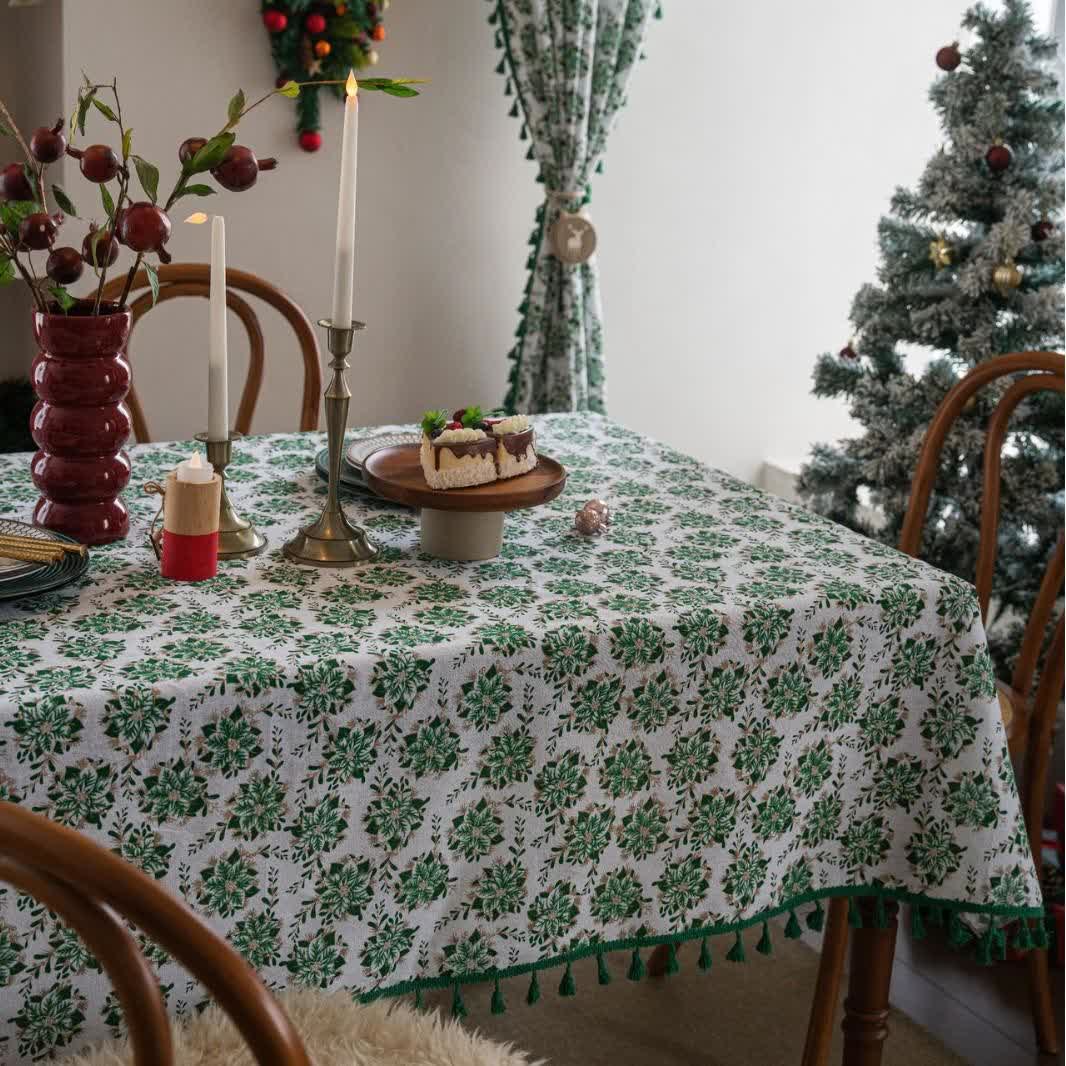 Tischdecke mit weihnachtlichem Blumen- und Edelweiß-Print - image 4