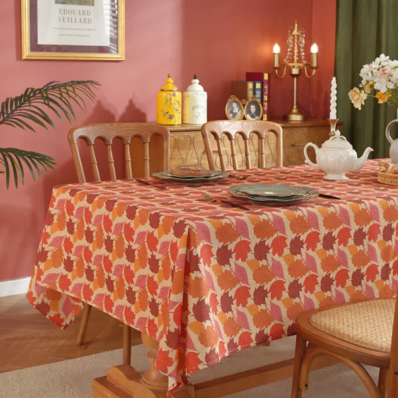 Tischdecke mit Ahornblättern im Herbst - image 2