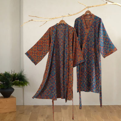 Kimono-Bademantel aus Baumwolle mit geometrischem Retro-Muster - image 1
