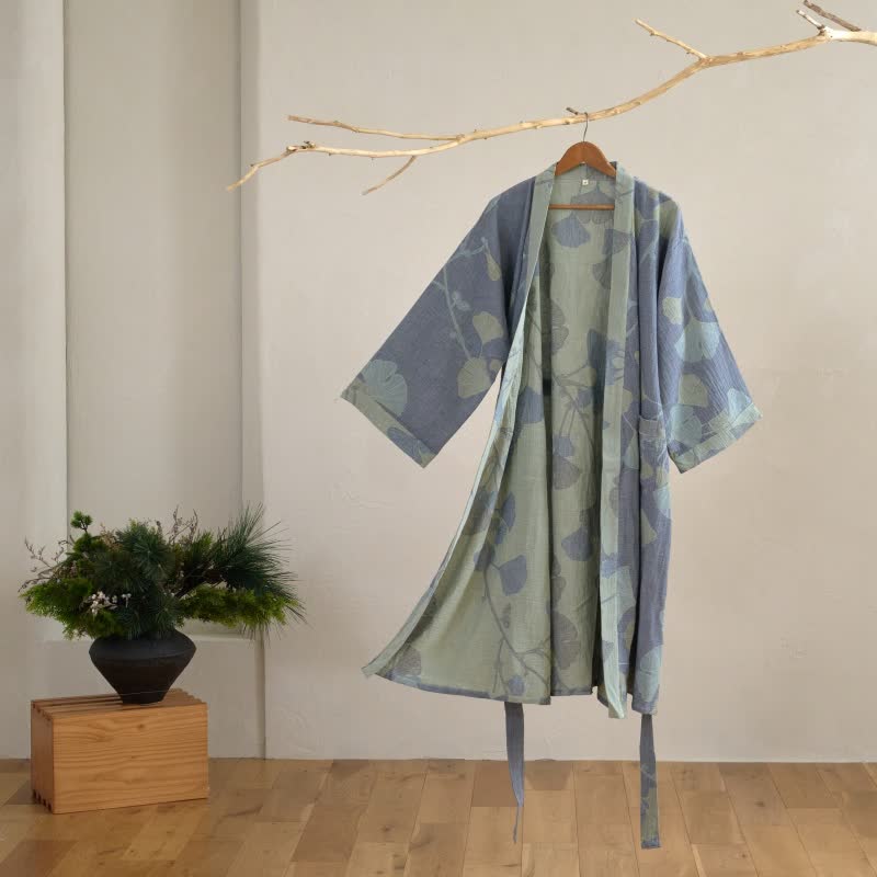Kimono-Bademantel aus Bio-Baumwolle mit Ginkgoblatt - Blau & Hellgrün - 2XL - image 0