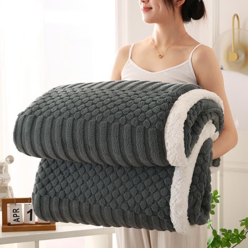 Einfarbige, strukturierte Fleece-Überwurfdecke - Dunkelgrau - 200cm x 230cm - image 13