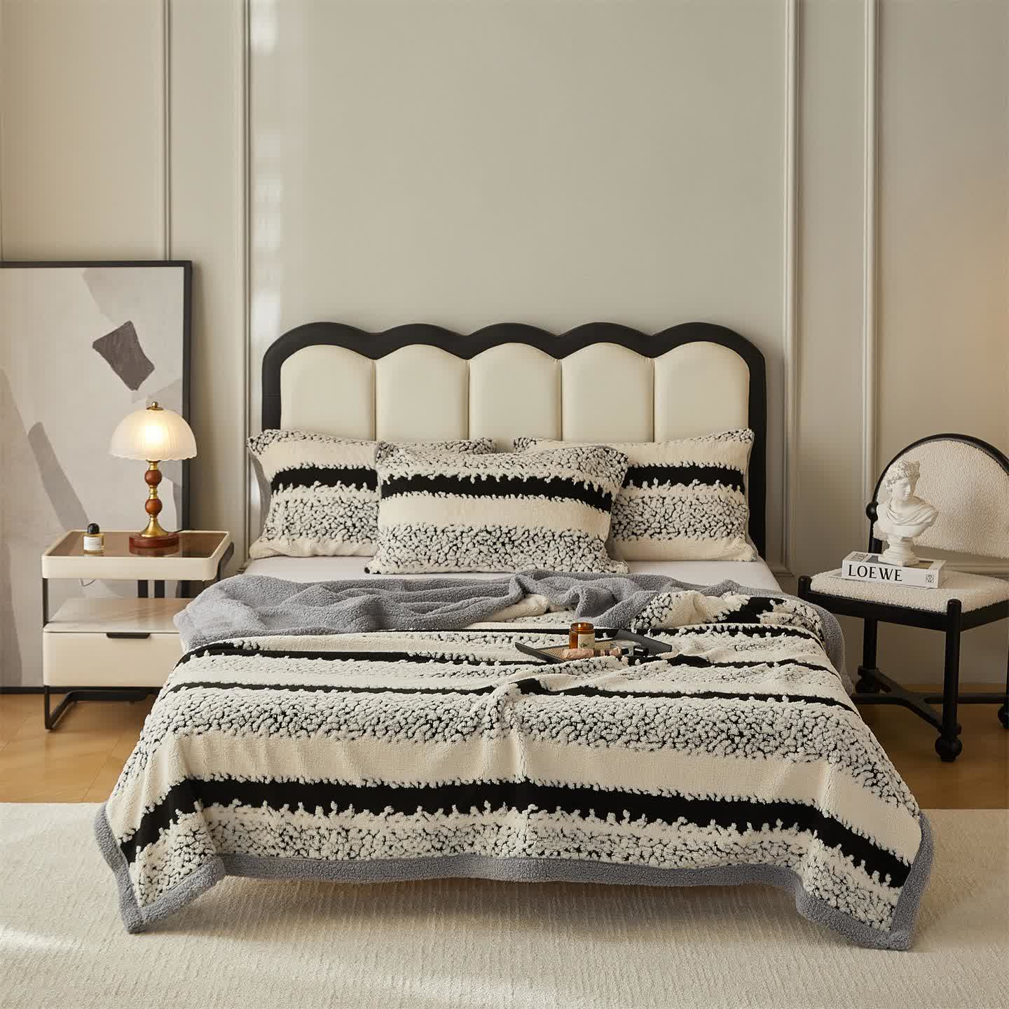 Doppellagige Sherpa-Decke mit Streifenmuster - Beige - 200cm x 230cm - image 2