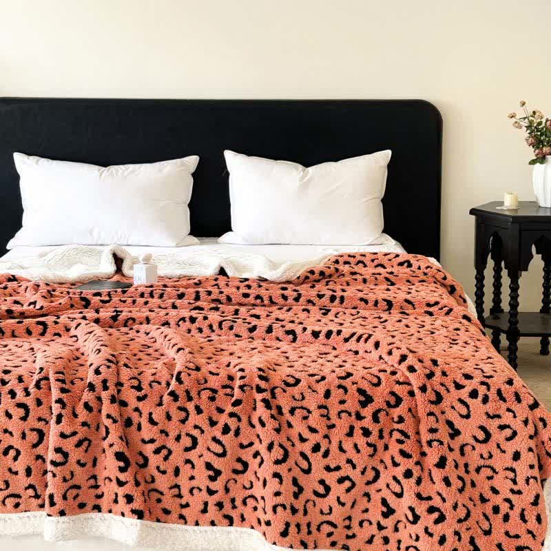 Sherpa-Überwurfdecke mit Leopardenmuster und Jacquardmuster - Orange - 200cm x 230cm - image 12