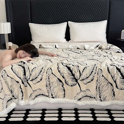 Jacquard-Plüschdecke mit großen Blättern - image 4