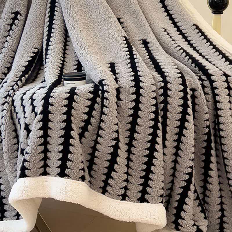 Jacquard-Überwurfdecke mit geometrischem Muster - image 11