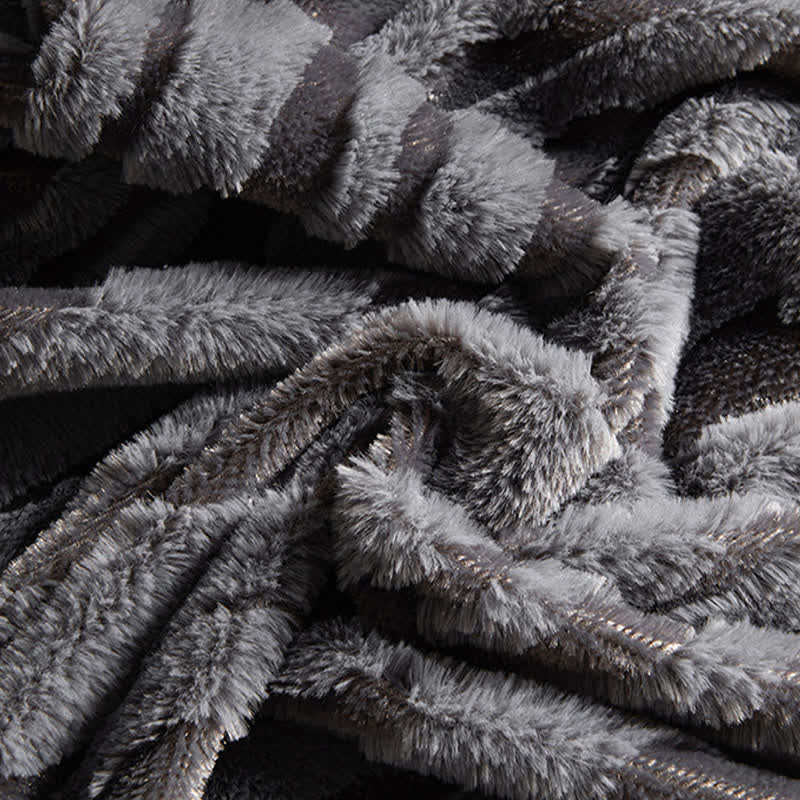 Strukturierte gestreifte Jacquard-Überwurfdecke - image 5