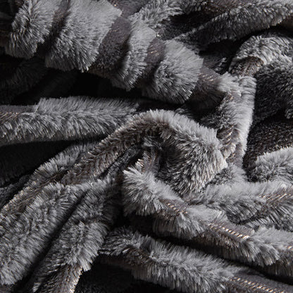 Strukturierte gestreifte Jacquard-Überwurfdecke - image 5
