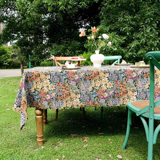 Luxuriöse Tischdecke mit Blumenmuster und gewelltem Rand - 140cm x 260cm - image 1