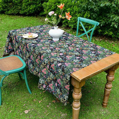 Tischdecke mit gewelltem Rand und Blumenzweig im Retro-Stil - image 3