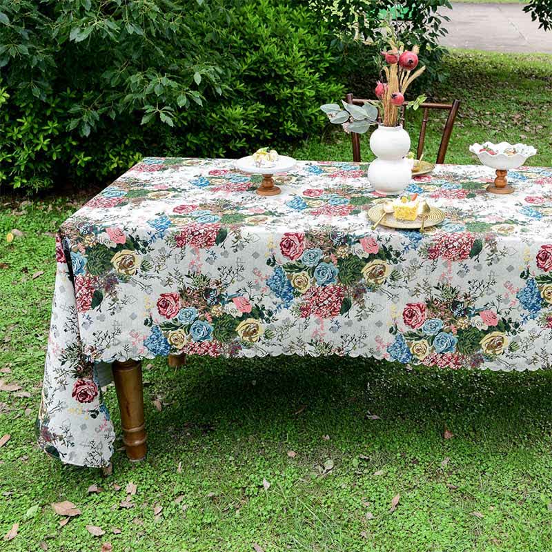 Bunte Tischdecke mit Rosenmuster und gewelltem Rand - 140cm x 260cm - image 1