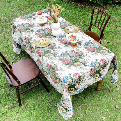 Bunte Tischdecke mit Rosenmuster und gewelltem Rand - image 3