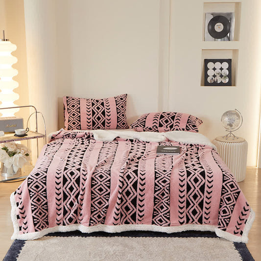 Warme Jacquarddecke mit gestreiftem Rautenmuster - Rosa - 200cm x 230cm - image 1