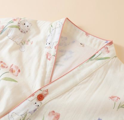 Kimono-Pyjama aus Baumwollgaze mit Blumenmuster und Katze - image 4