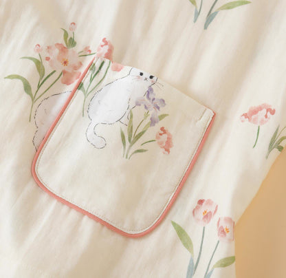 Kimono-Pyjama aus Baumwollgaze mit Blumenmuster und Katze - image 6