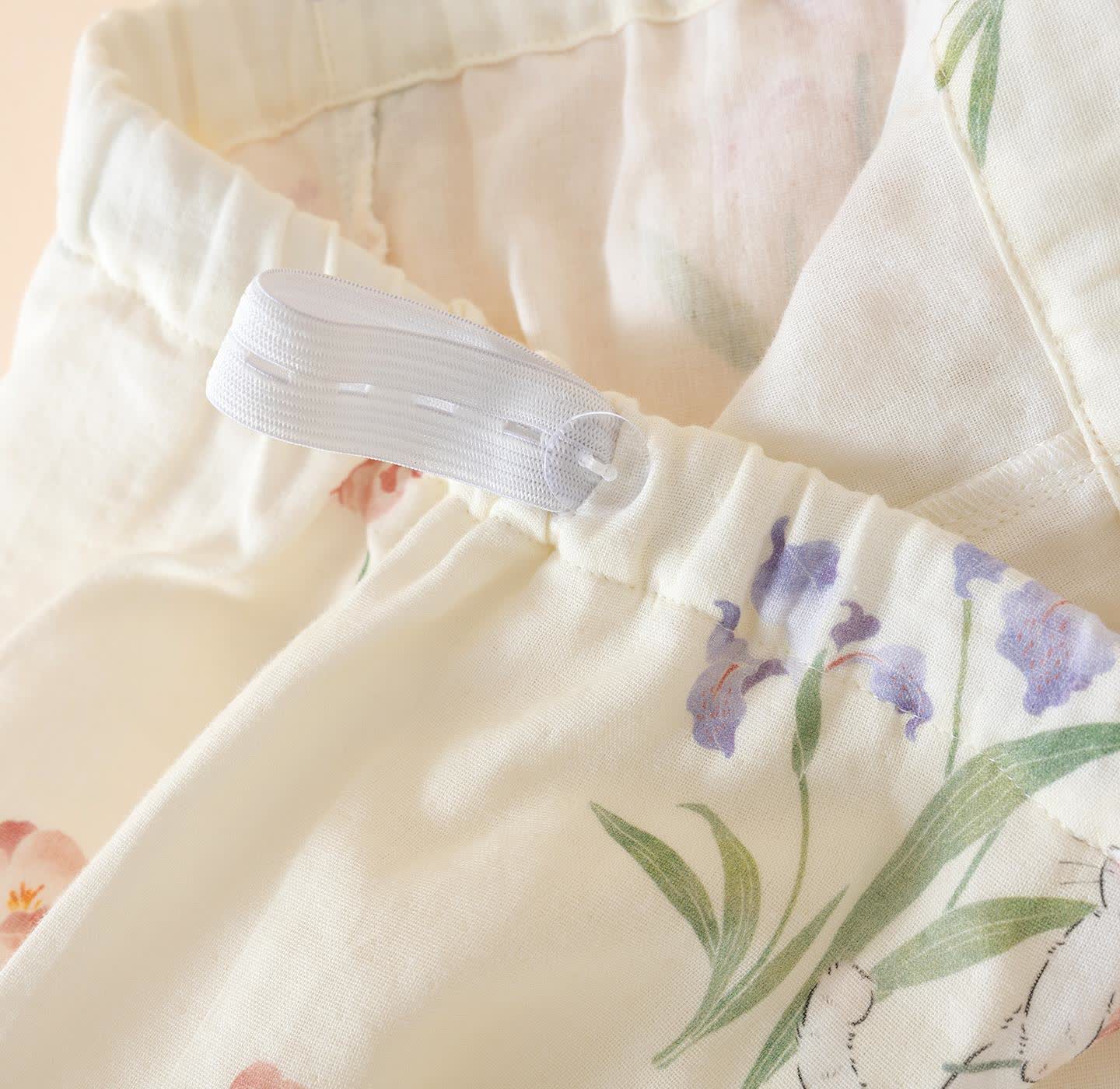 Kimono-Pyjama aus Baumwollgaze mit Blumenmuster und Katze - image 13