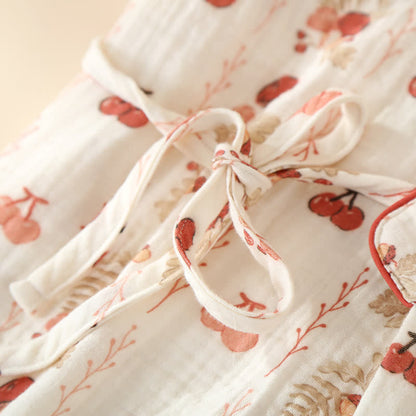 Kimono-Pyjama aus Baumwollgaze mit Kirsch- und Pilzmotiv - image 2