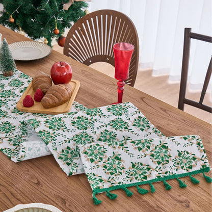 Weihnachtlicher Tischläufer mit Edelweiß-Blumenmuster - image 3