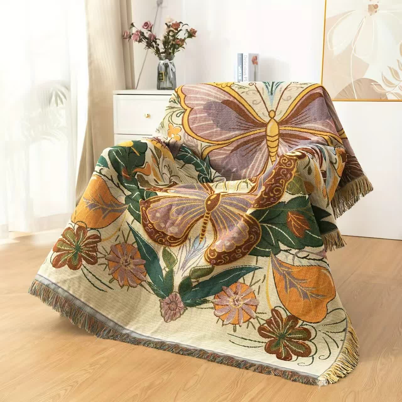 Bunte Sofadecke mit Blumenblüten - image 1