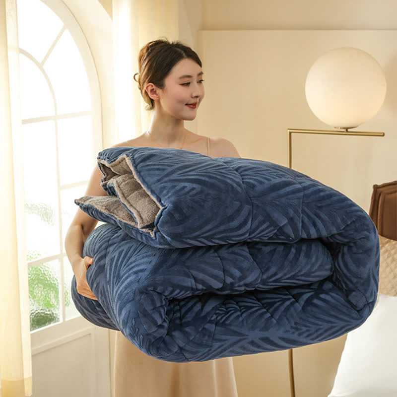 Luxuriöse Überwurfdecke aus geprägtem Fleece - image 7