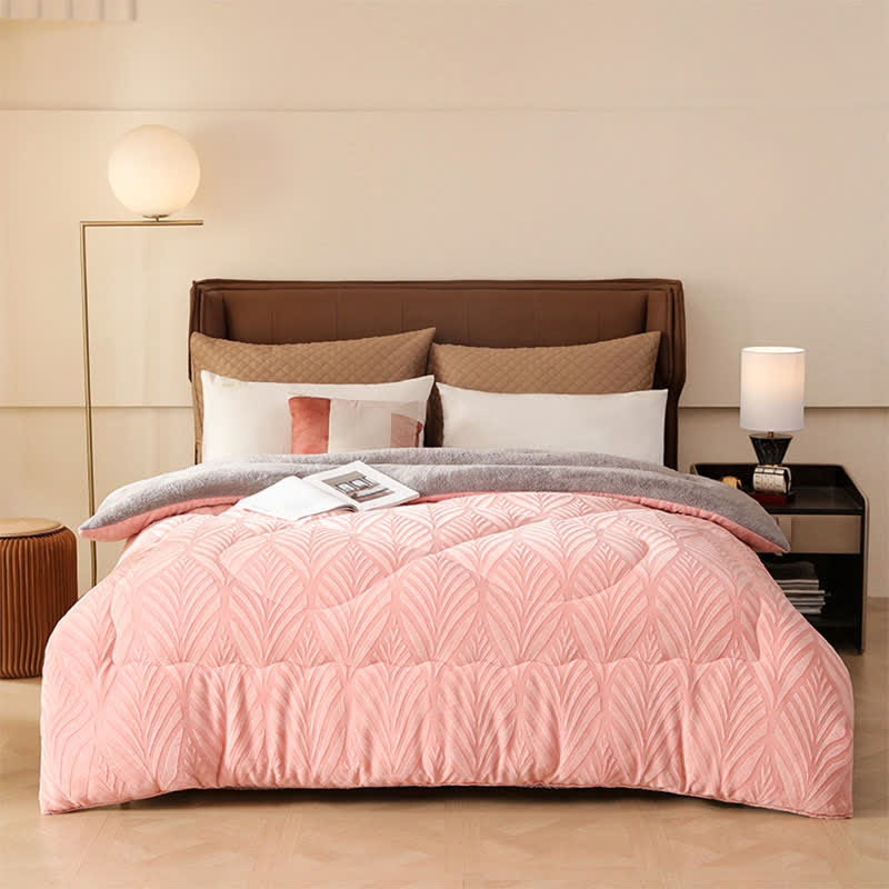 Luxuriöse Überwurfdecke aus geprägtem Fleece - image 12