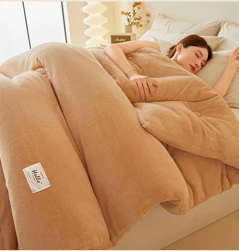 Einfache, einfarbige, warme Plüschdecke - image 1