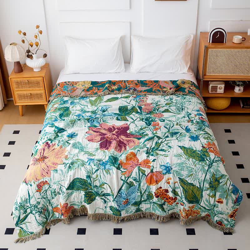 Steppdecke aus Baumwolle mit Quasten und grünen Feldblumen - 200cm x 230cm - image 0
