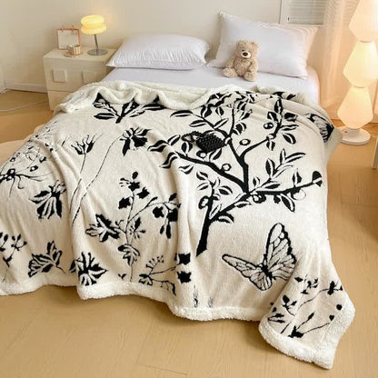 Jacquard-Überwurfdecke mit Baum- und Schmetterlingsmotiv - image 2