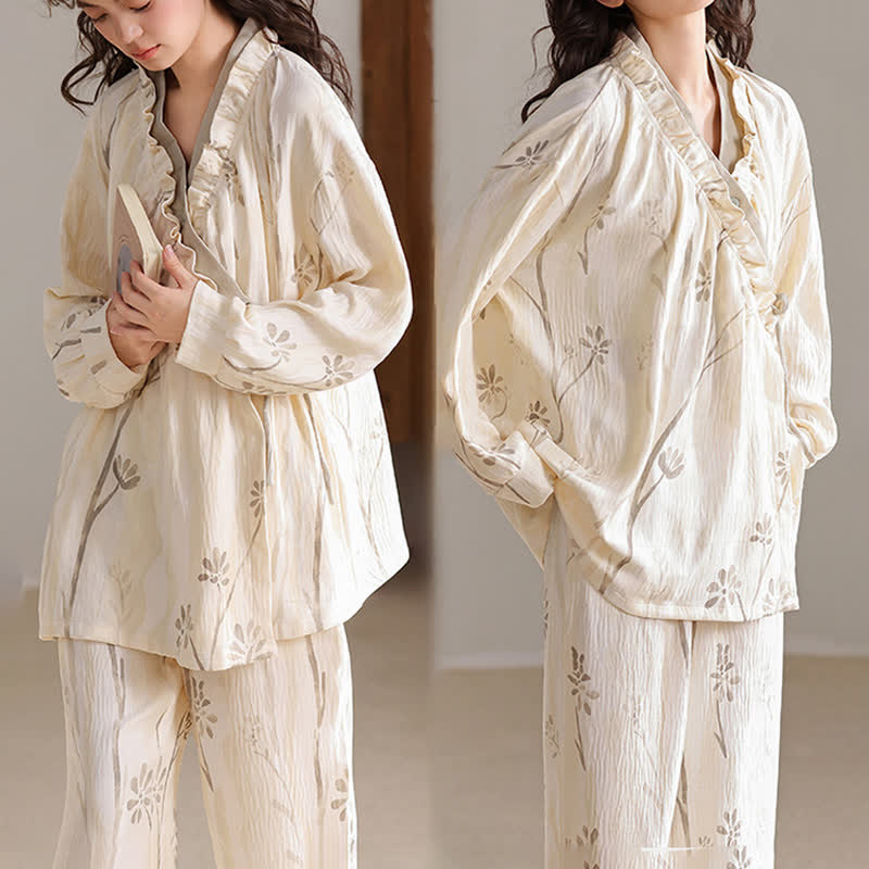 Loungewear-Set mit künstlerischem Blumen-Kimono - image 2