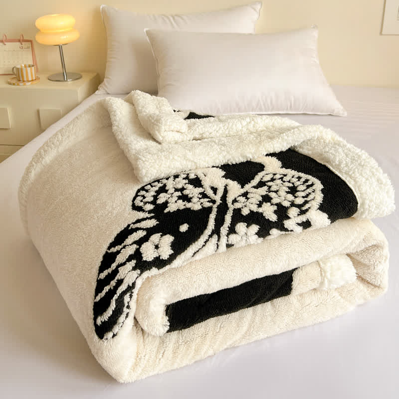 Warme Jacquard-Überwurfdecke mit Schmetterlingsmotiv - image 10