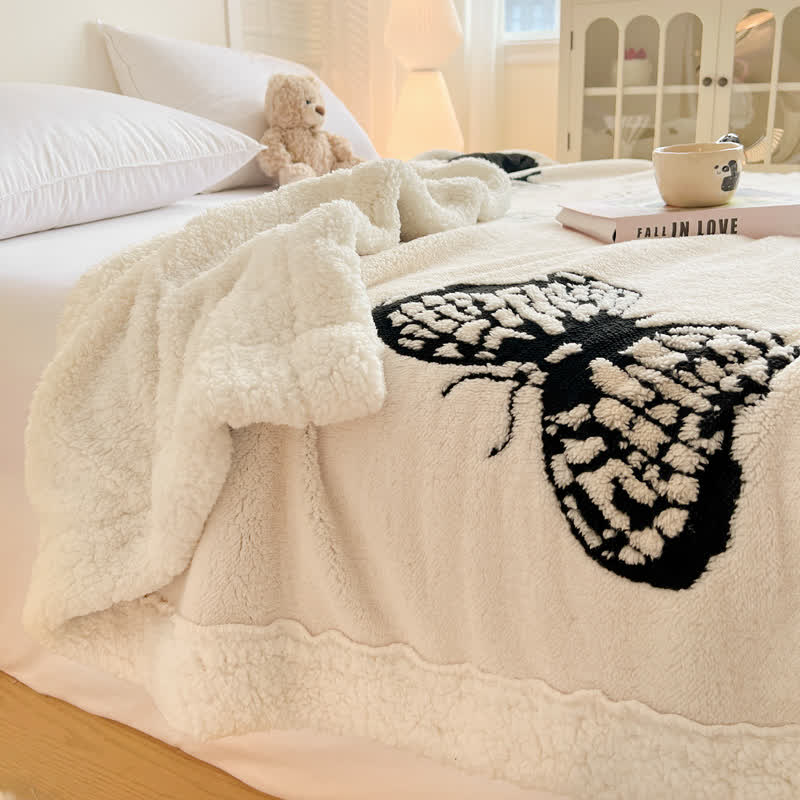 Warme Jacquard-Überwurfdecke mit Schmetterlingsmotiv - image 8