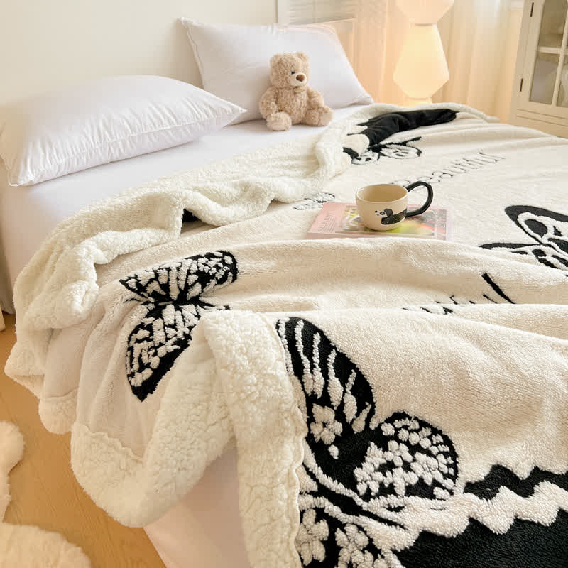 Warme Jacquard-Überwurfdecke mit Schmetterlingsmotiv - image 7