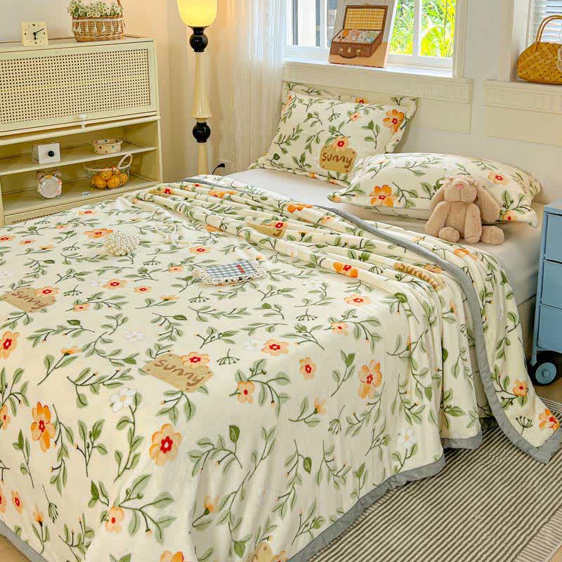 Warme Überwurfdecke mit gelben Blumenblättern - image 1