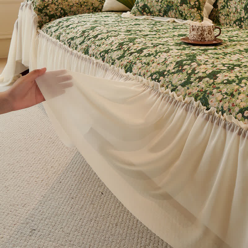 Grüner Sofaschoner mit Blumenmuster und Rüschen - image 5