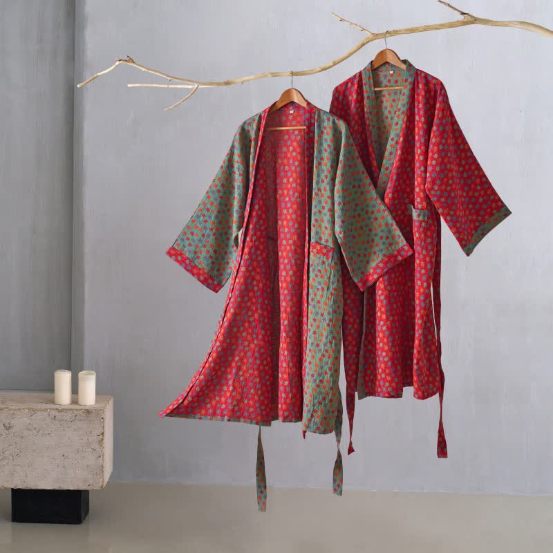 Kimono-Bademantel aus Bio-Baumwolle mit Ahornblatt-Print - image 1