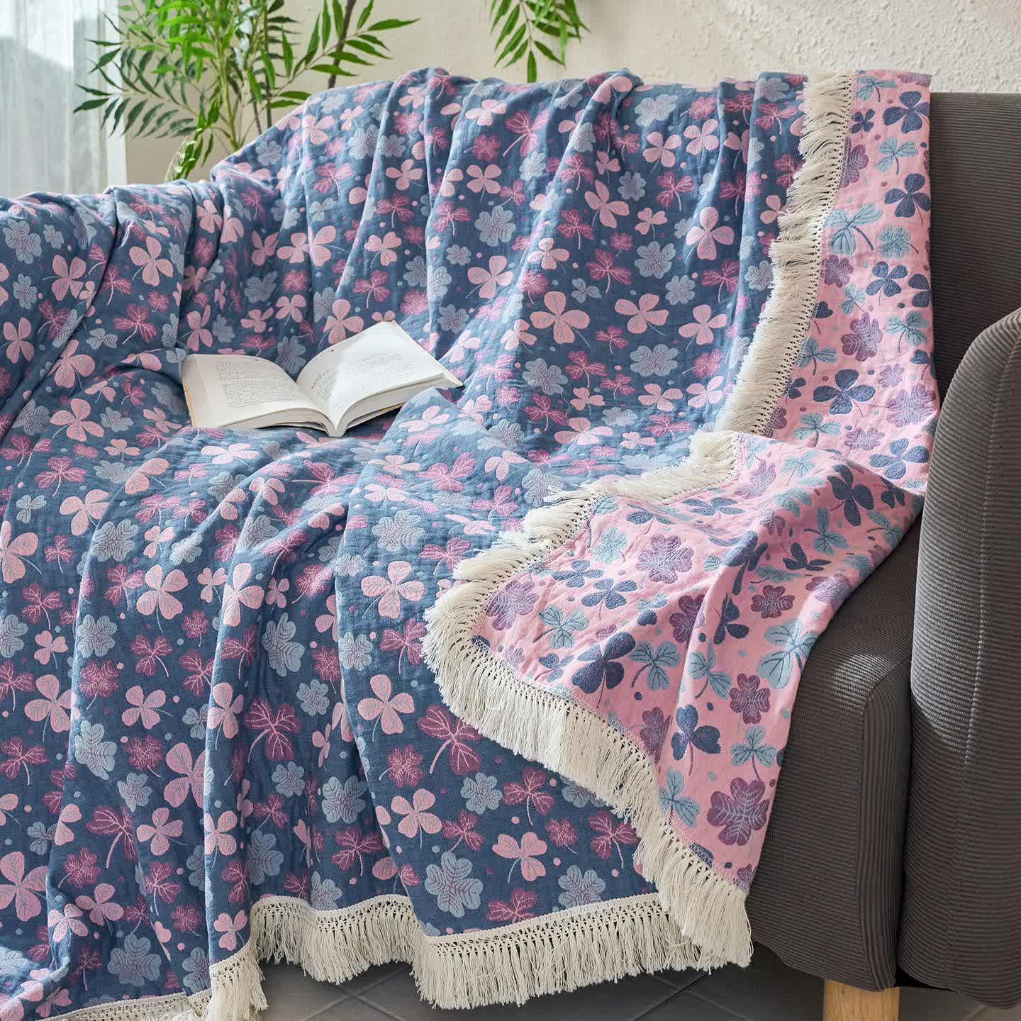 Wendesteppdecke aus Baumwollleinen und Jacquard mit Kleeblattmuster - image 1