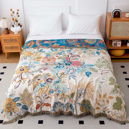 Üppige Steppdecke aus natürlicher Baumwolle mit Blumenblättern - 200cm x 230cm - image 0