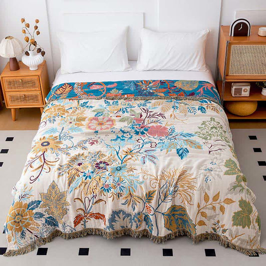 Üppige Steppdecke aus natürlicher Baumwolle mit Blumenblättern - 200cm x 230cm - image 0