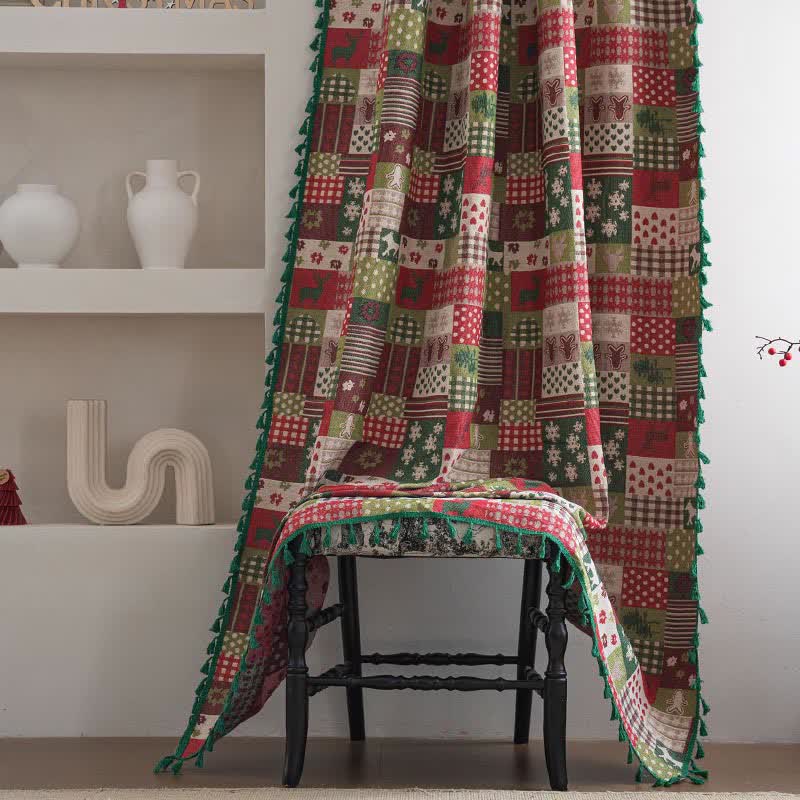 Patchwork-Vorhang mit Quasten und weihnachtlichem Print - image 3