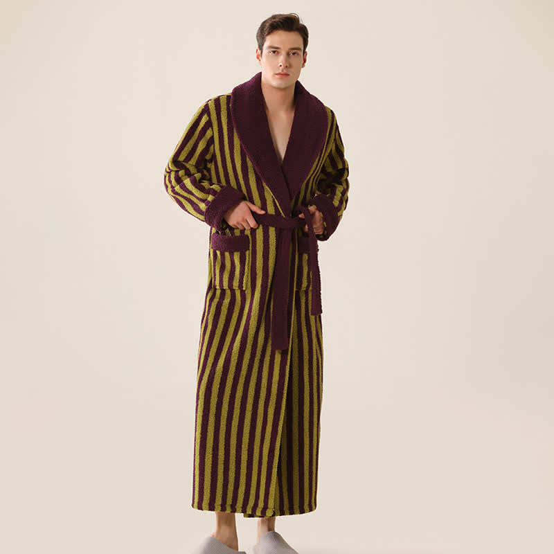 Warmer langer Unisex-Bademantel aus gestreiftem Fleece - image 9