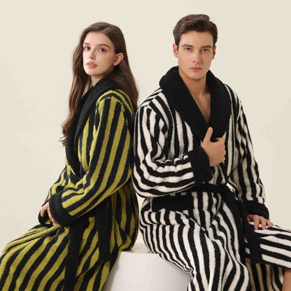 Warmer langer Unisex-Bademantel aus gestreiftem Fleece - image 3